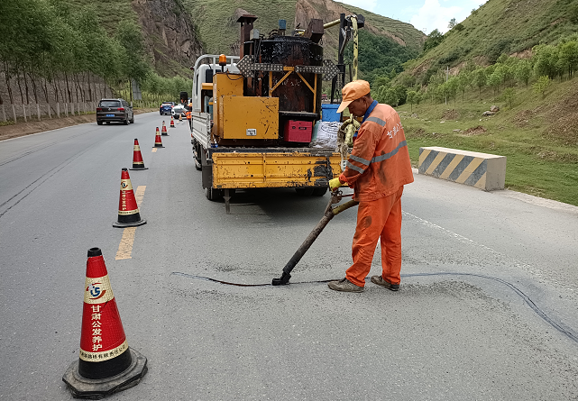 ���Ҵ���·�μӏ�(qi��ng)�h(hu��n)�ǹ�·�B(y��ng)�o(h��)����ʡ�������h��(chu��ng)��