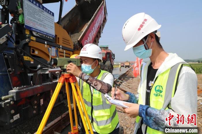 ���ּ��ٽ��Oͨ���L��ɽ�ĸ��١�����}��