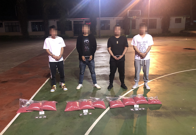 �ذ��� 8��(g��)���U����700���