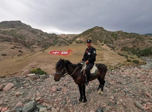 �ú��İ�����睿���߅������